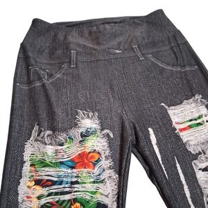 TL Clothing Womens Hibiscus Ripped Jean Look Real Back‎ Pockets Capri Legging OS